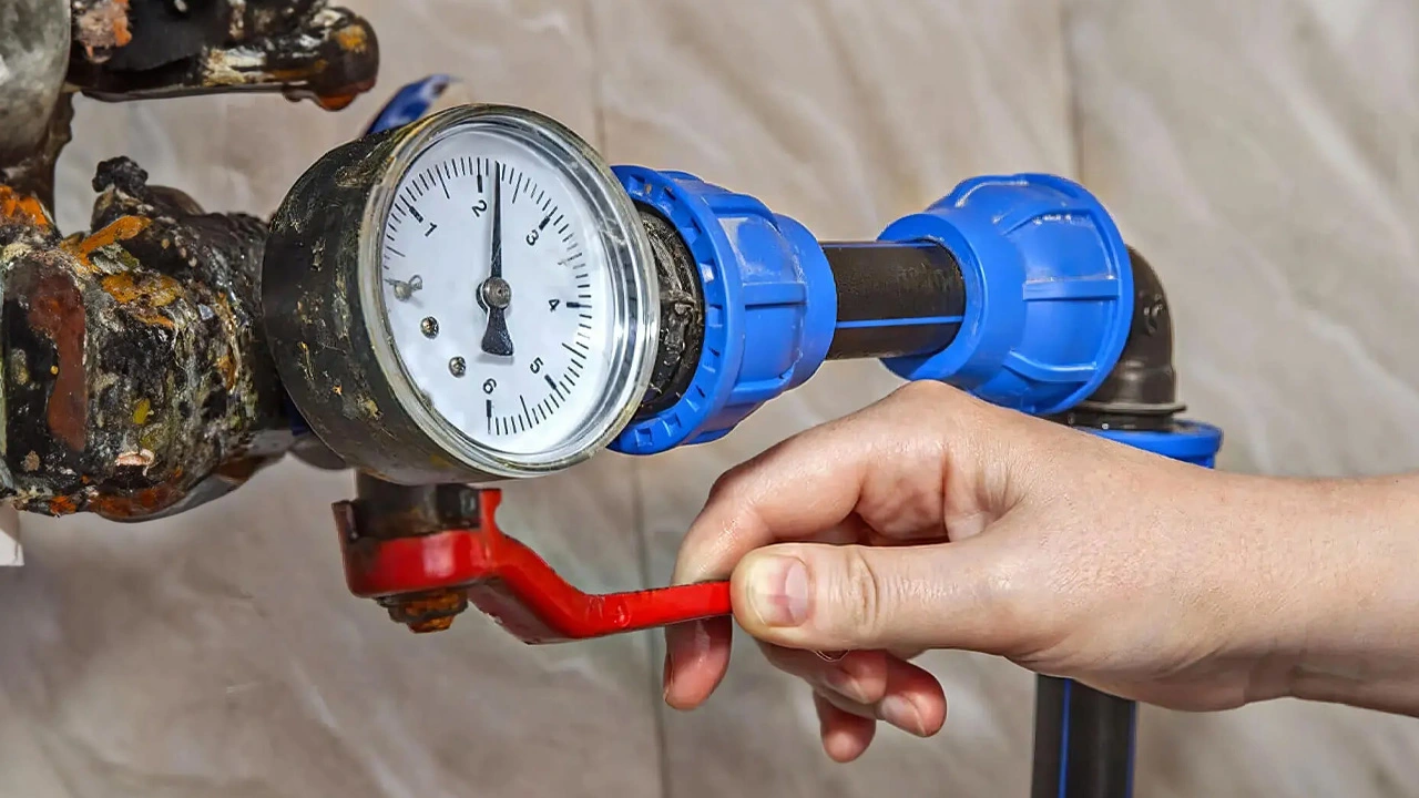 Home 18 How to Shut Off Water to Your House in an Emergency